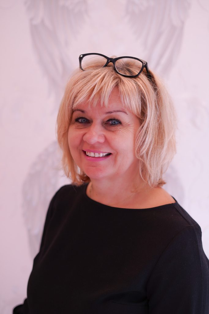 Bernadette Cebula von Hairlounge Bonn Beuel Friseursalon